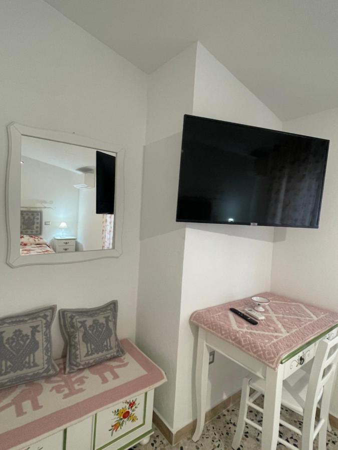Affittacamere Il Vicoletto Aria Ona Villagrande Strisaili ภายนอก รูปภาพ