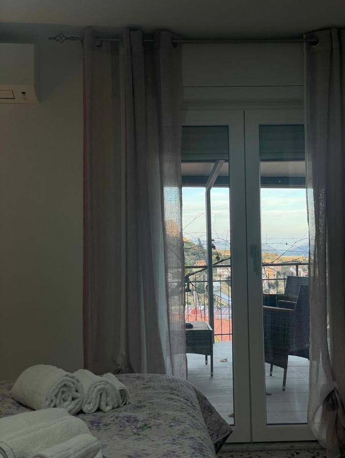 Affittacamere Il Vicoletto Aria Ona Villagrande Strisaili ภายนอก รูปภาพ