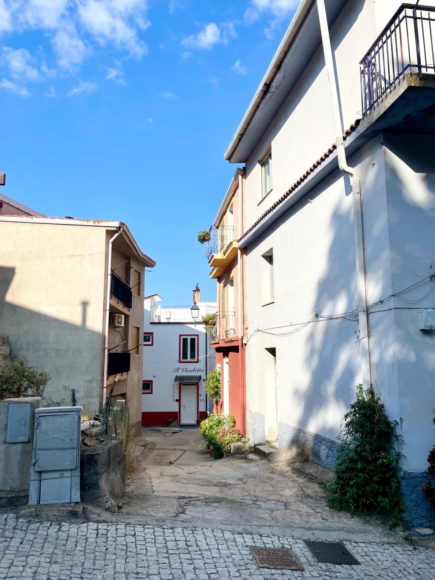 Affittacamere Il Vicoletto Aria Ona Villagrande Strisaili ภายนอก รูปภาพ
