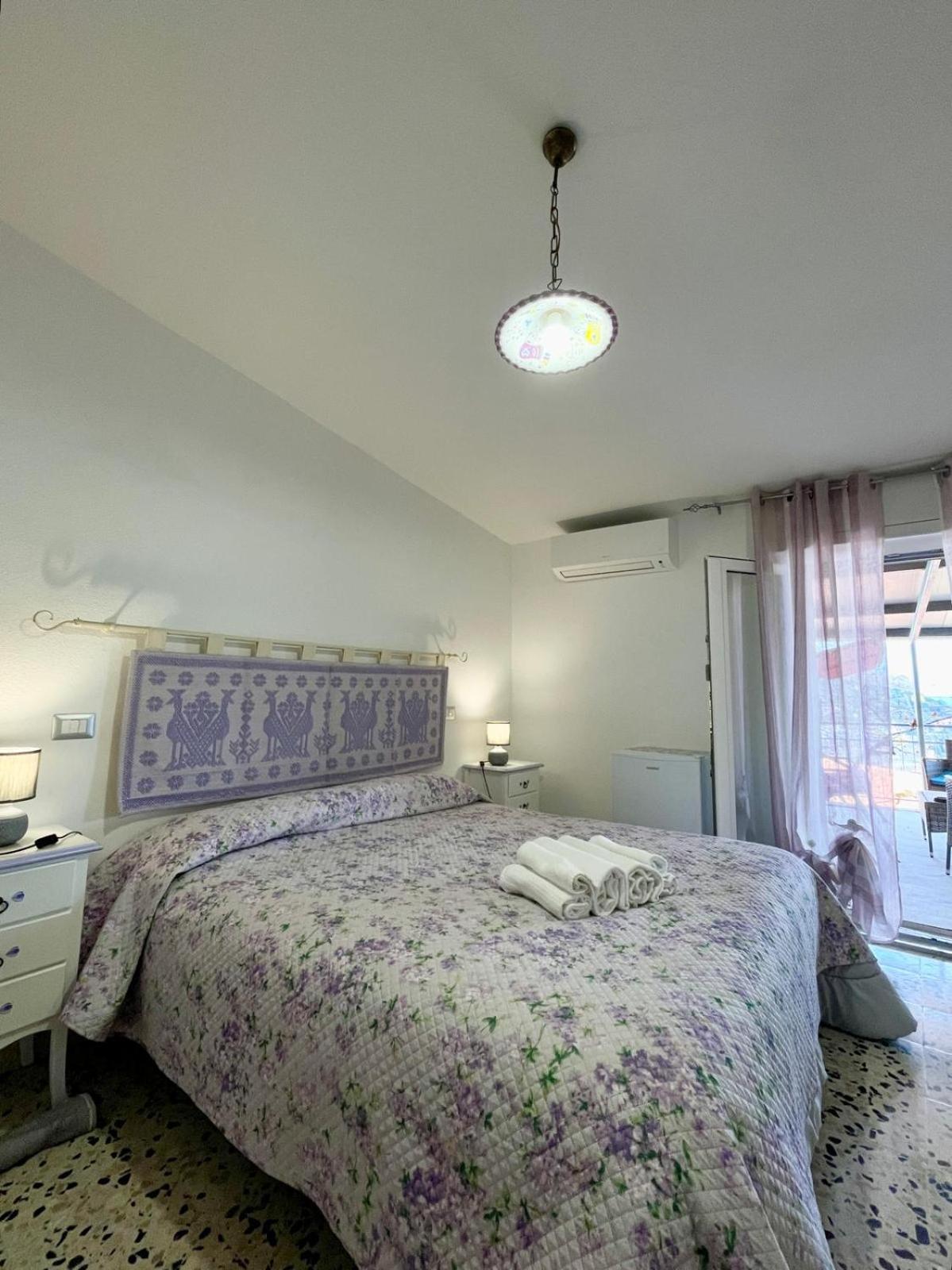 Affittacamere Il Vicoletto Aria Ona Villagrande Strisaili ภายนอก รูปภาพ